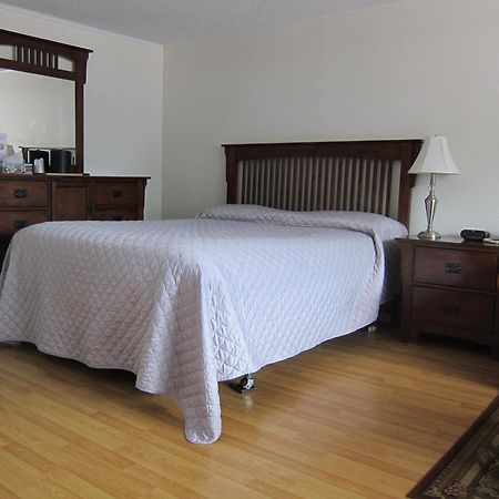 Stonehouse Motel And Restaurant Truro Quarto foto