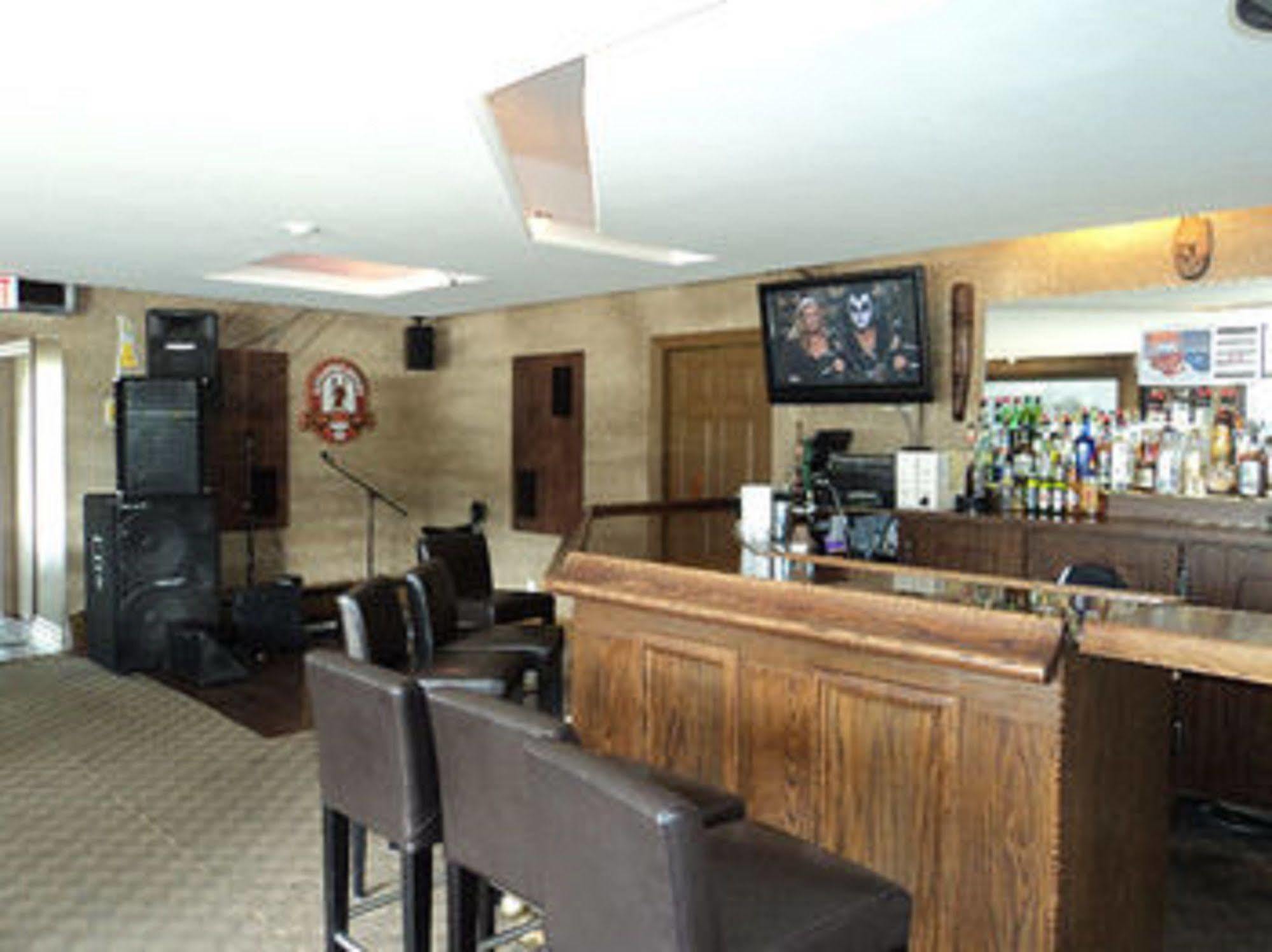 Stonehouse Motel And Restaurant Truro Exterior foto